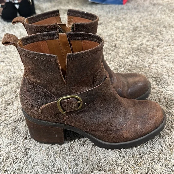 Lucky Brand Tan booties - Picture 4 of 6